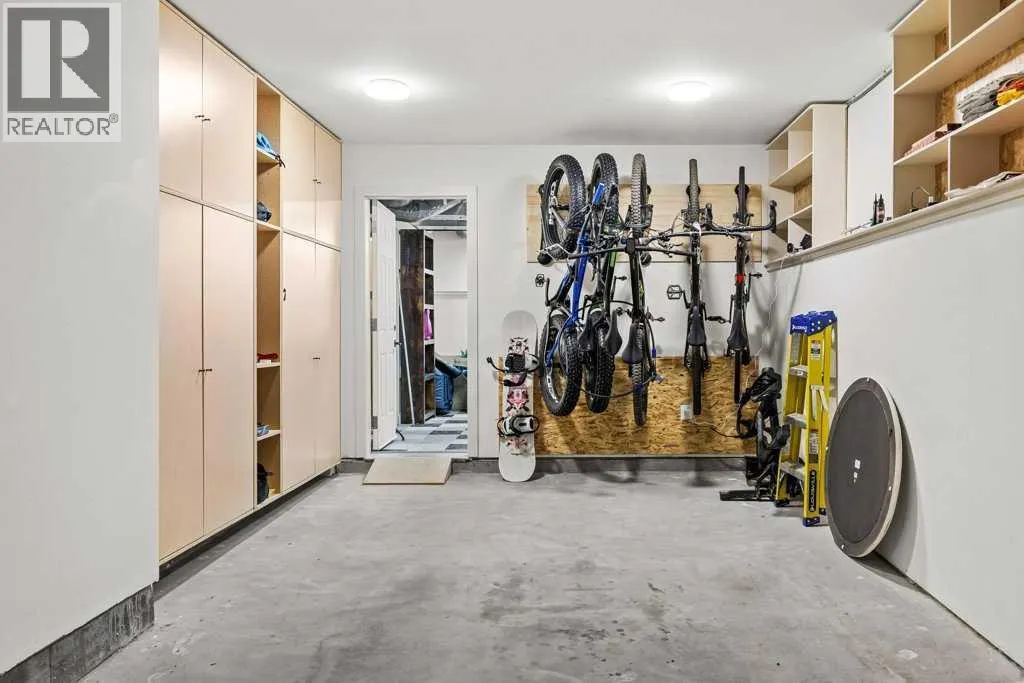 213 Riva Heights