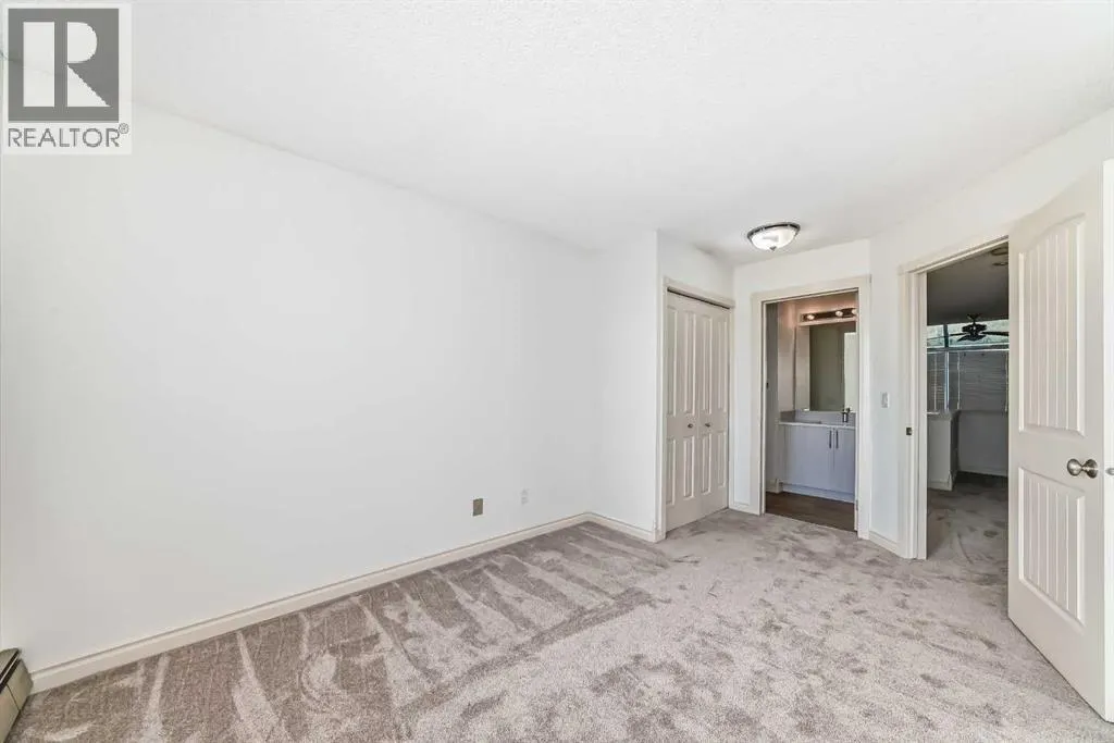 10, 305 Village Mews SW