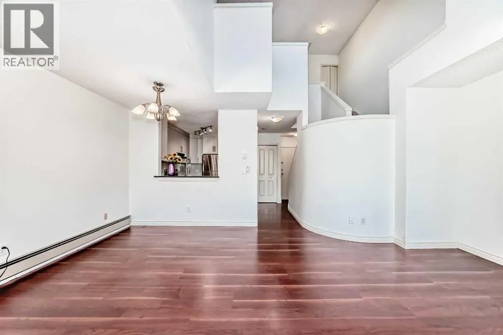 10, 305 Village Mews SW