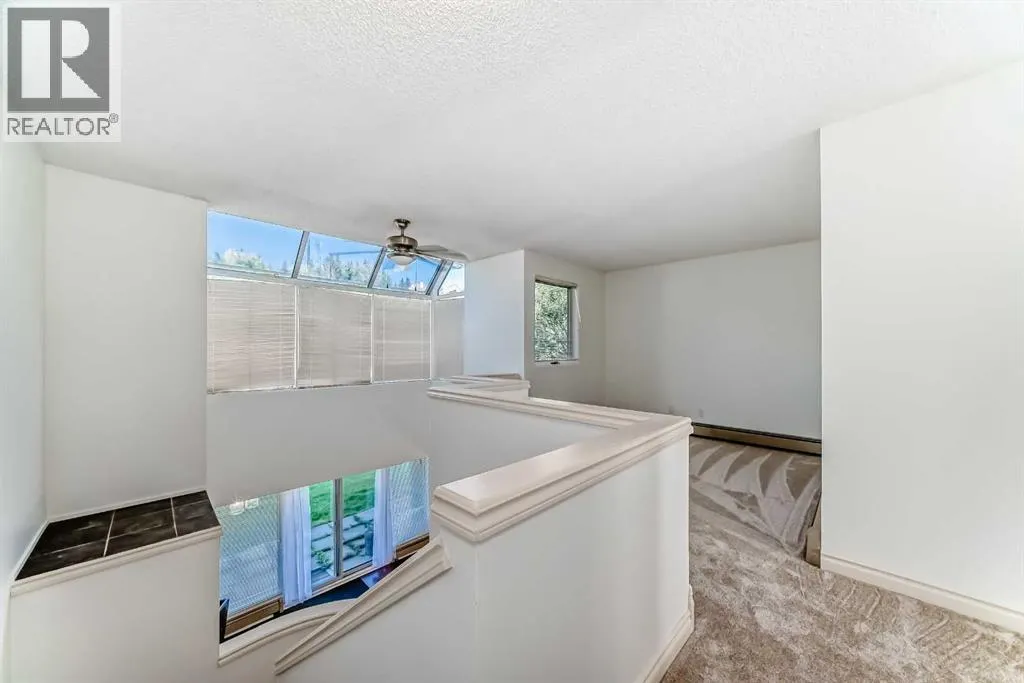 10, 305 Village Mews SW