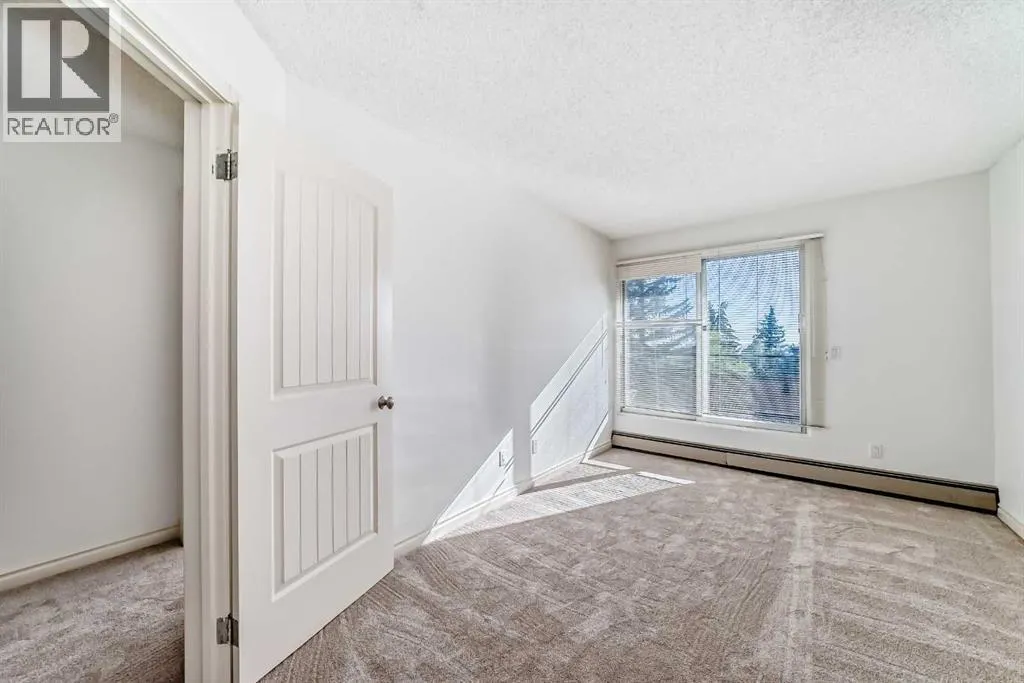 10, 305 Village Mews SW