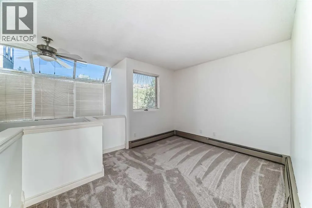 10, 305 Village Mews SW