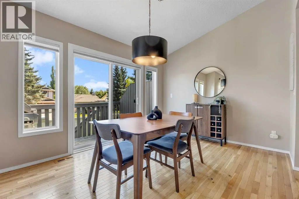 140 Sunlake Gardens SE