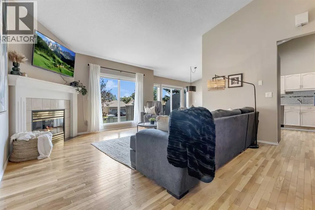 140 Sunlake Gardens SE