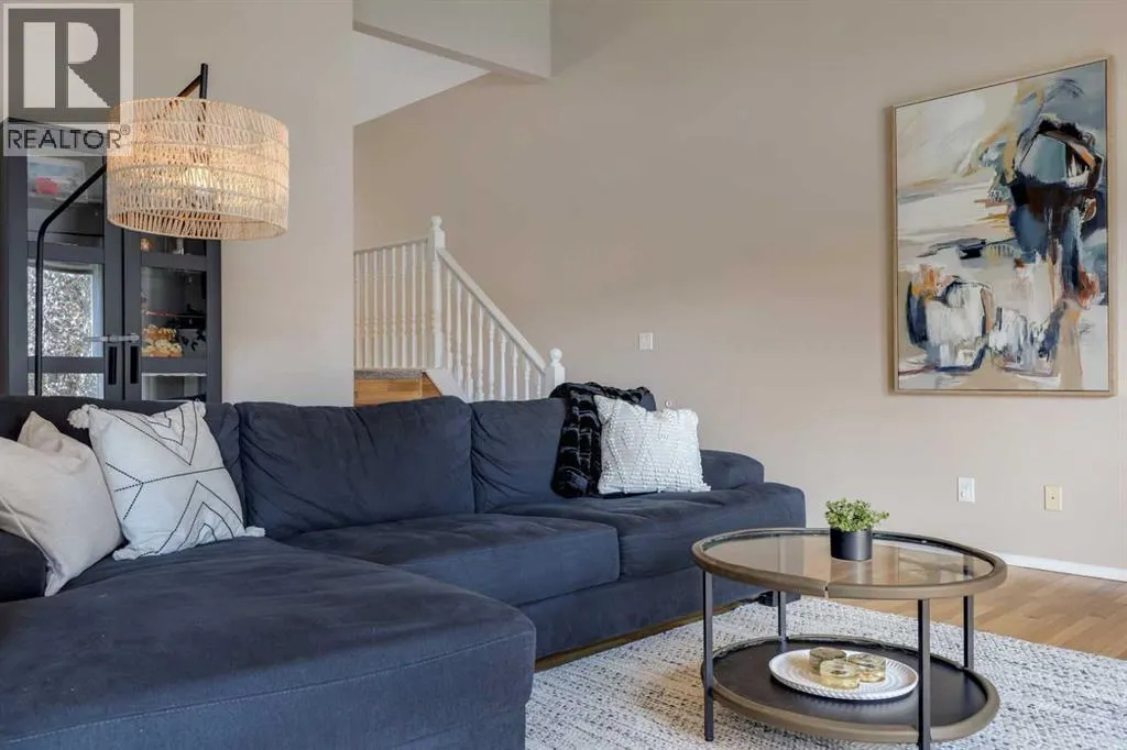 140 Sunlake Gardens SE