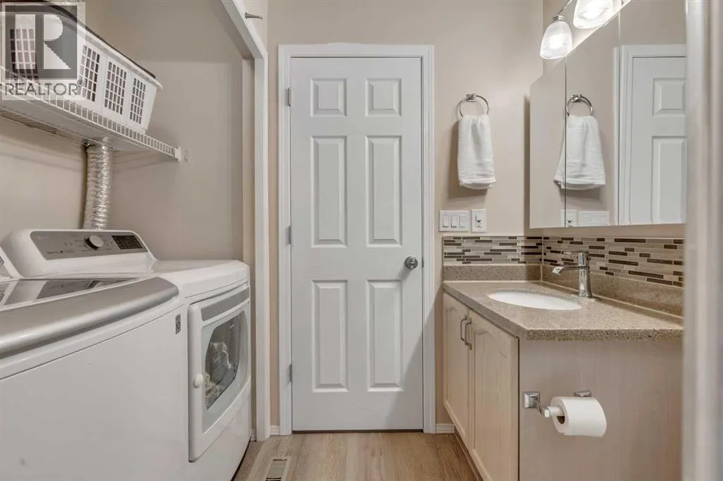 140 Sunlake Gardens SE