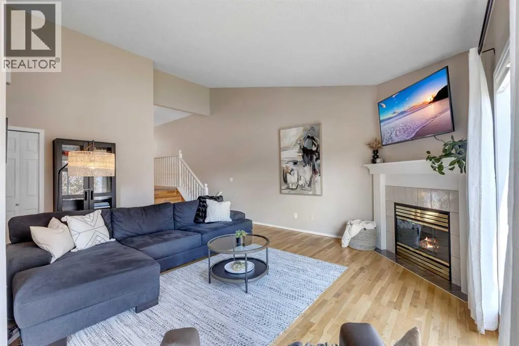 140 Sunlake Gardens SE