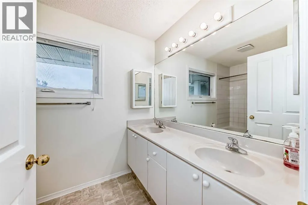 111, 388 Sandarac Drive NW