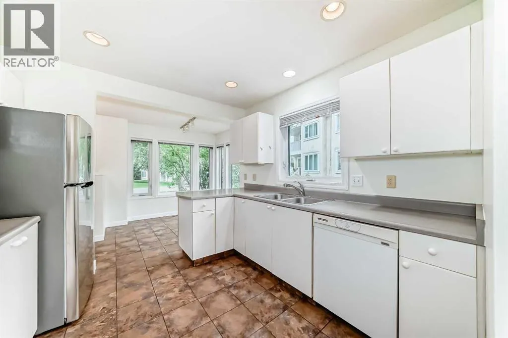 111, 388 Sandarac Drive NW