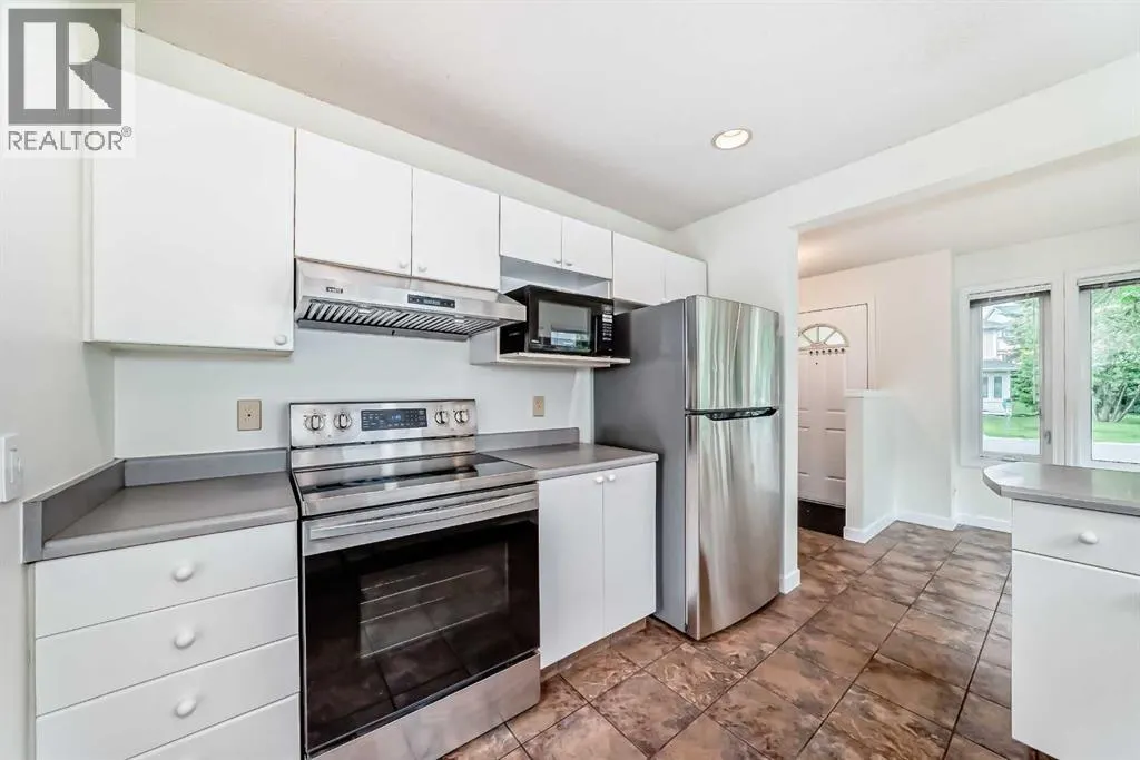 111, 388 Sandarac Drive NW
