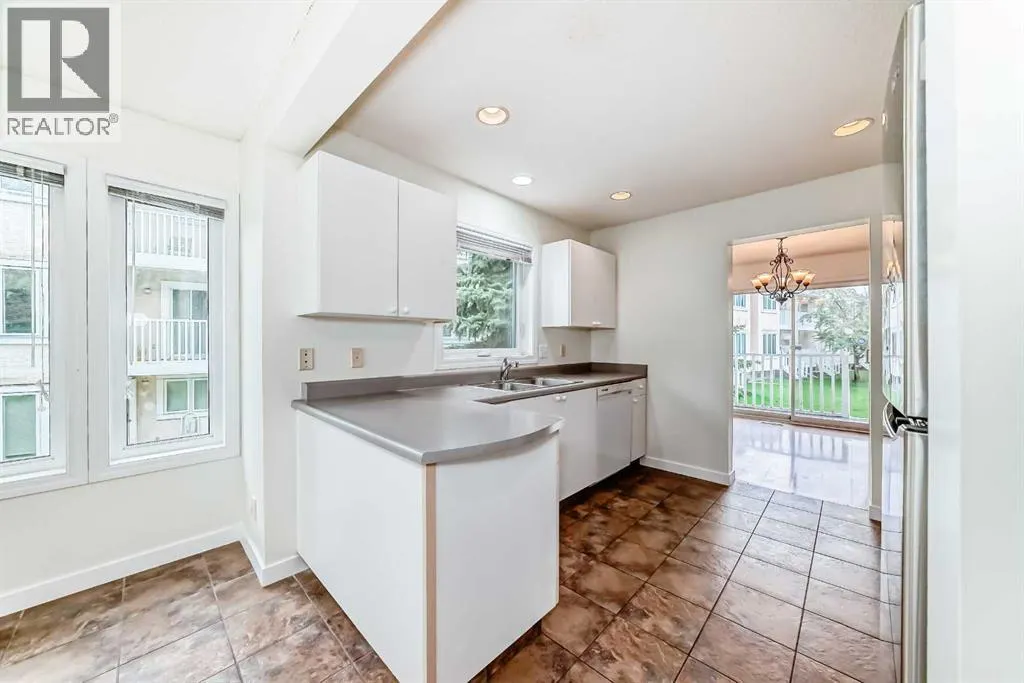 111, 388 Sandarac Drive NW