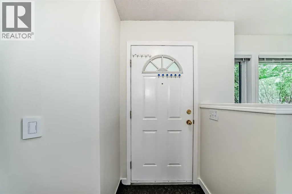 111, 388 Sandarac Drive NW