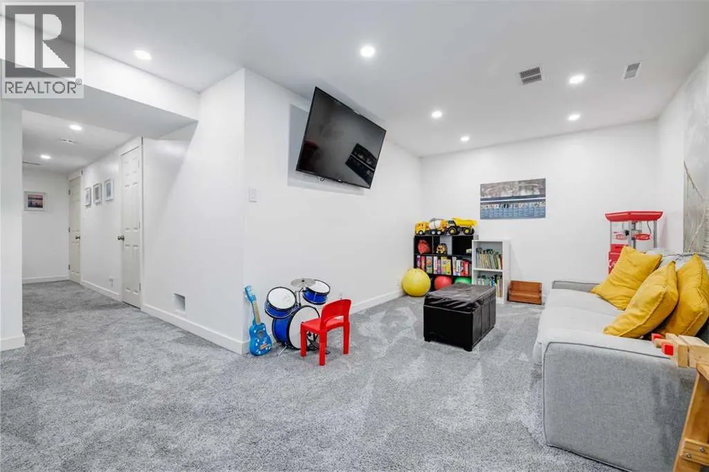 48 Aberdare Way NE