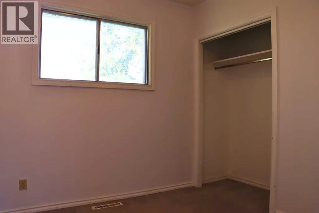 4802, 51 . Street