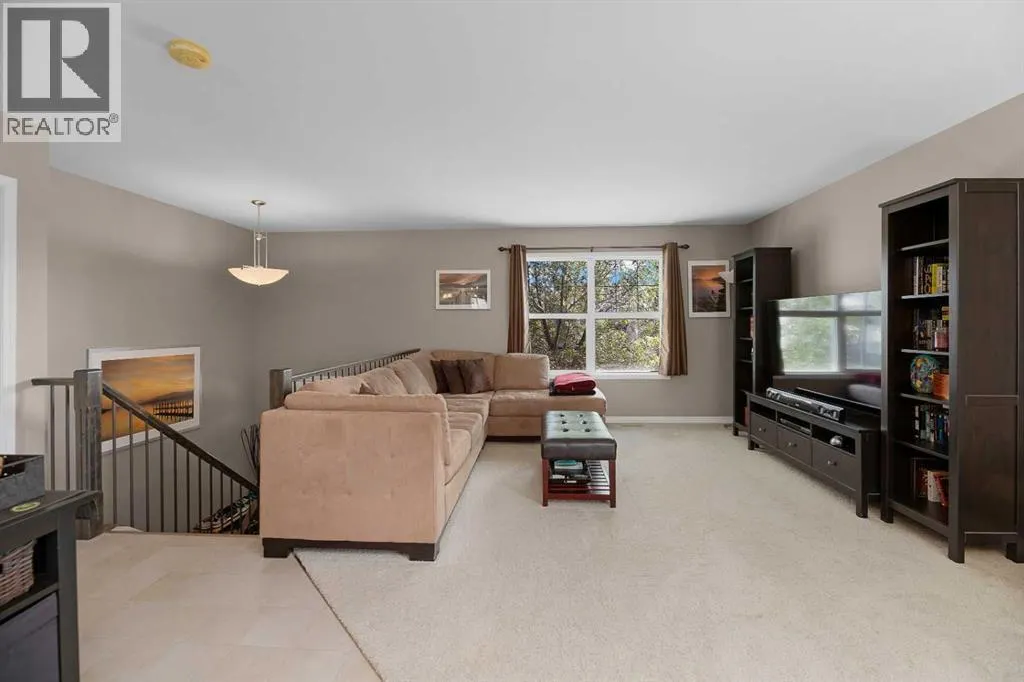 119 Redwood Boulevard