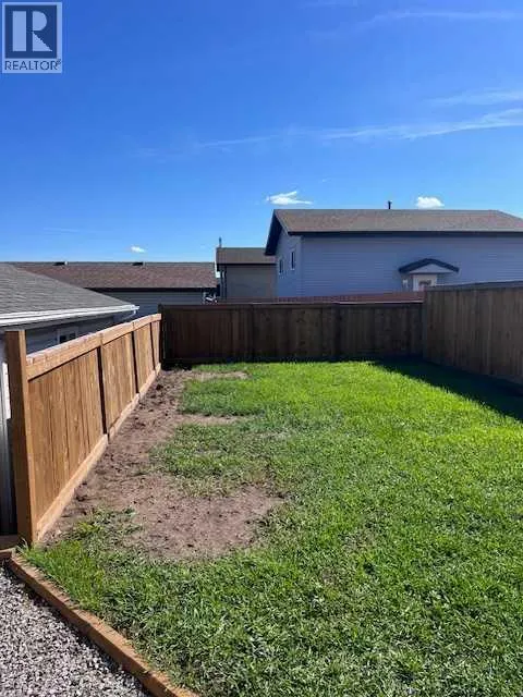 98 Westview Crescent