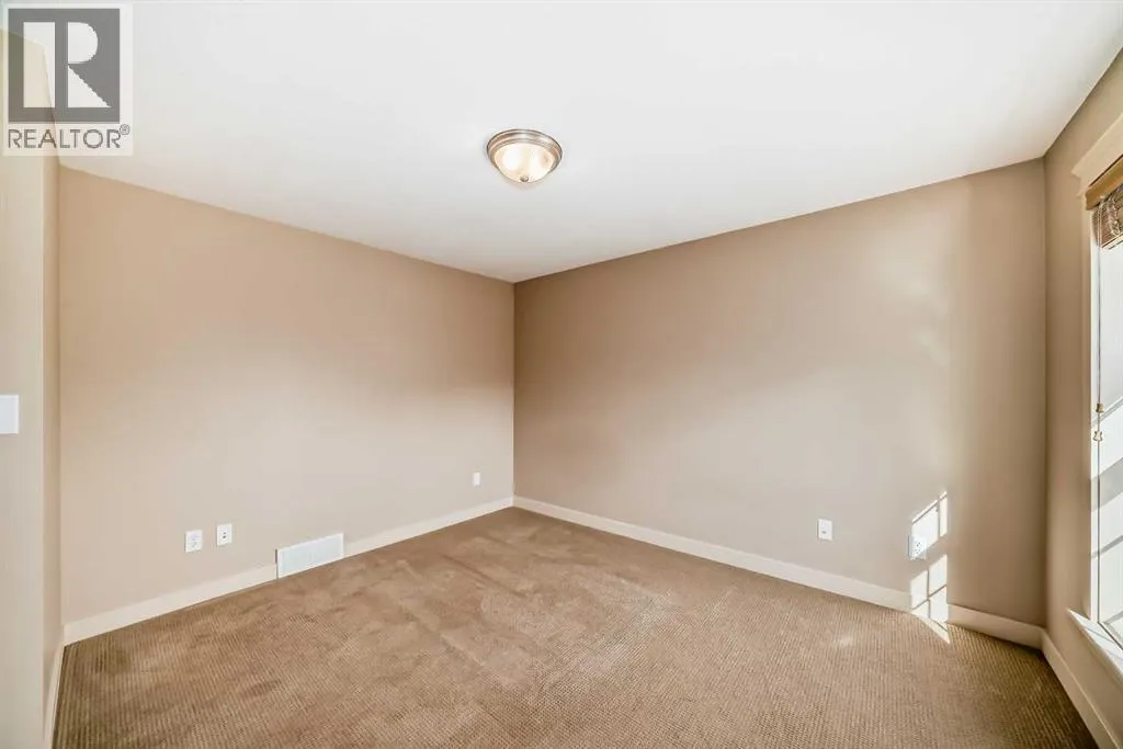 42 Ypres Green SW