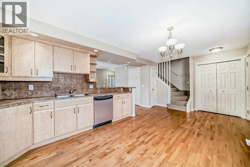 42 Ypres Green SW