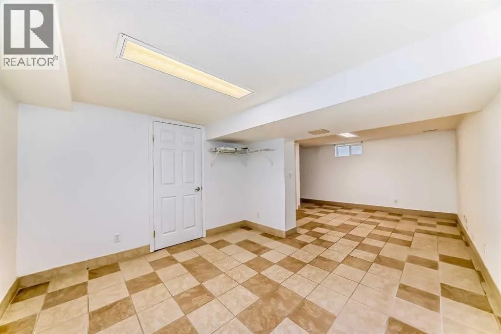 42 Ypres Green SW
