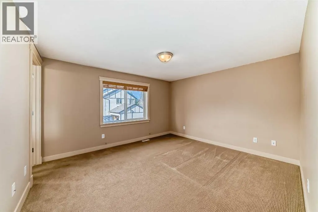 42 Ypres Green SW
