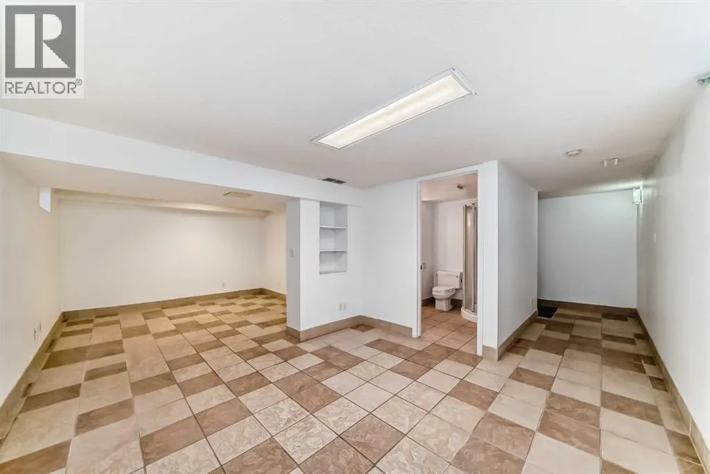 42 Ypres Green SW