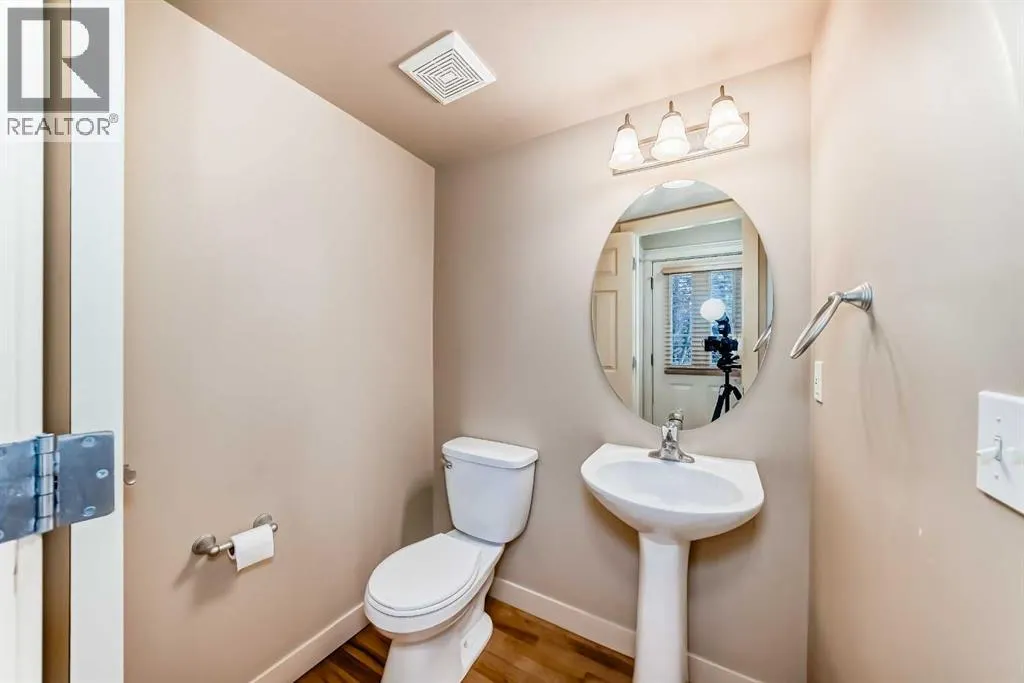 42 Ypres Green SW