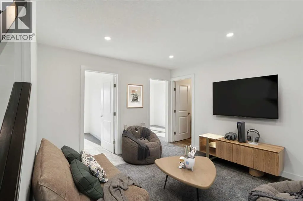228 Sovereign Common SW