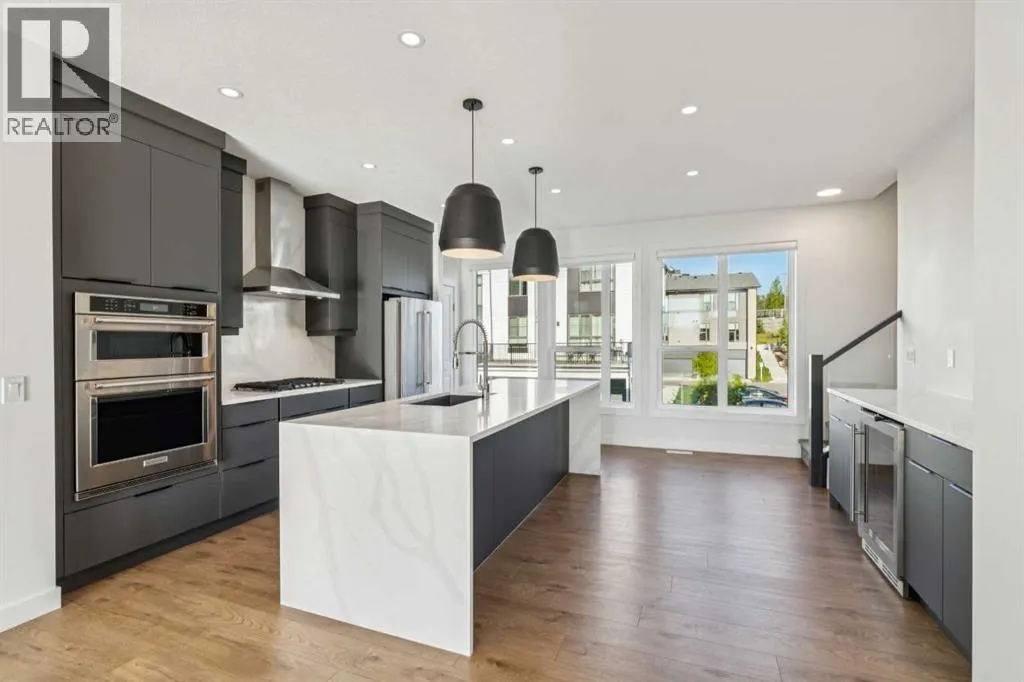 228 Sovereign Common SW