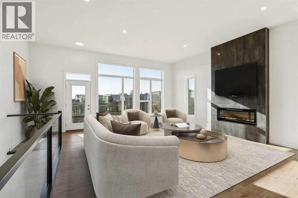 228 Sovereign Common SW