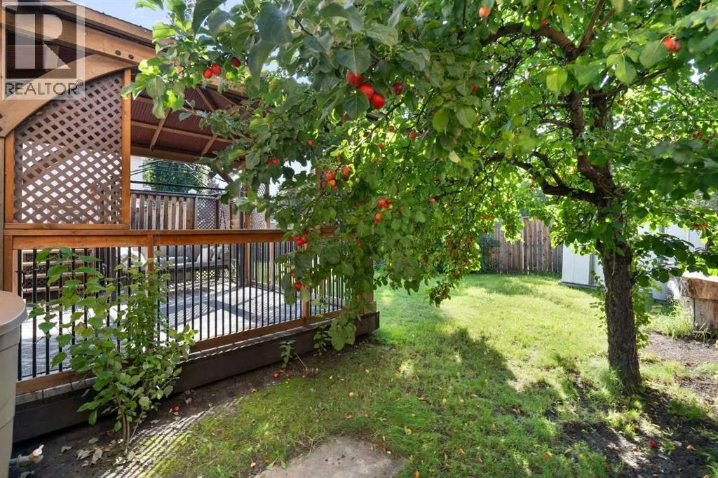 136 Sunvista Close SE