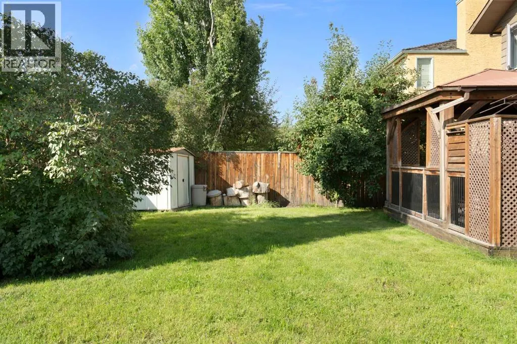 136 Sunvista Close SE