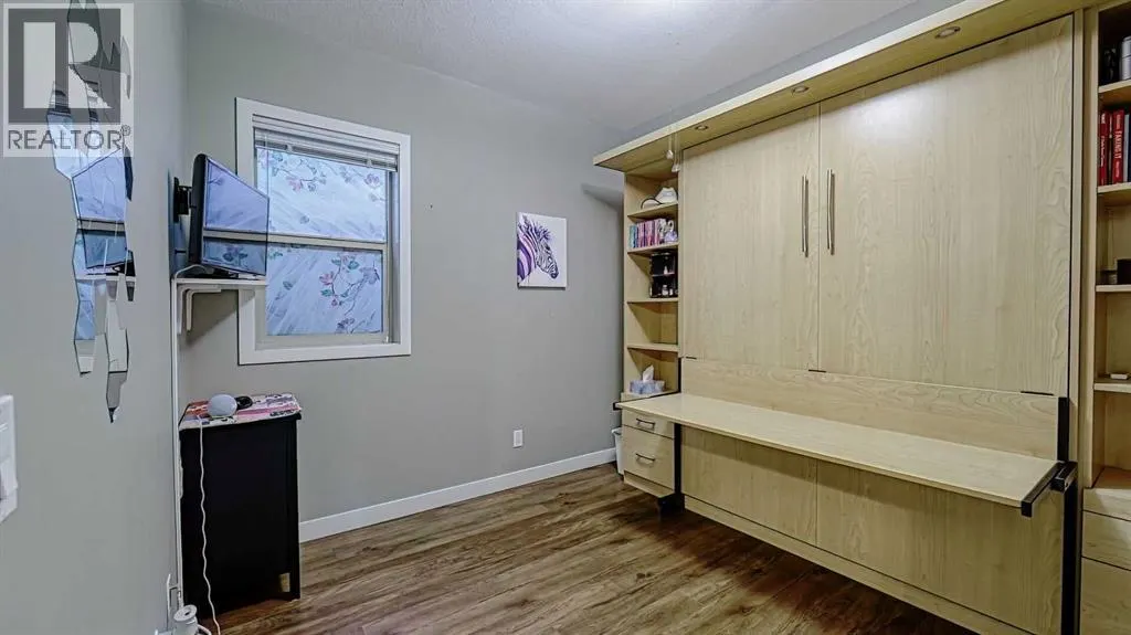 329, 4303 1 Street NE