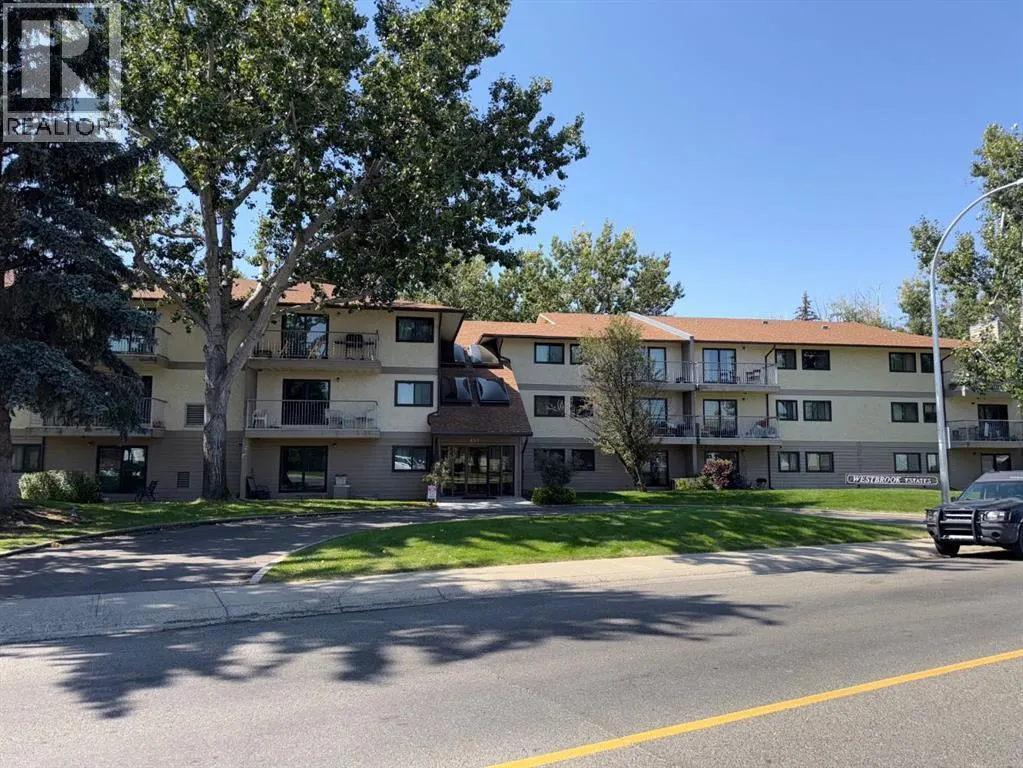 #210, 855 Columbia Boulevard W