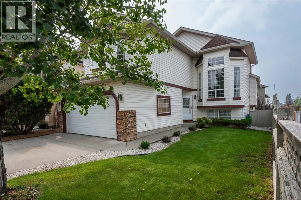 238 Mt Douglas Circle SE