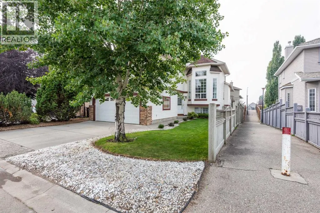 238 Mt Douglas Circle SE
