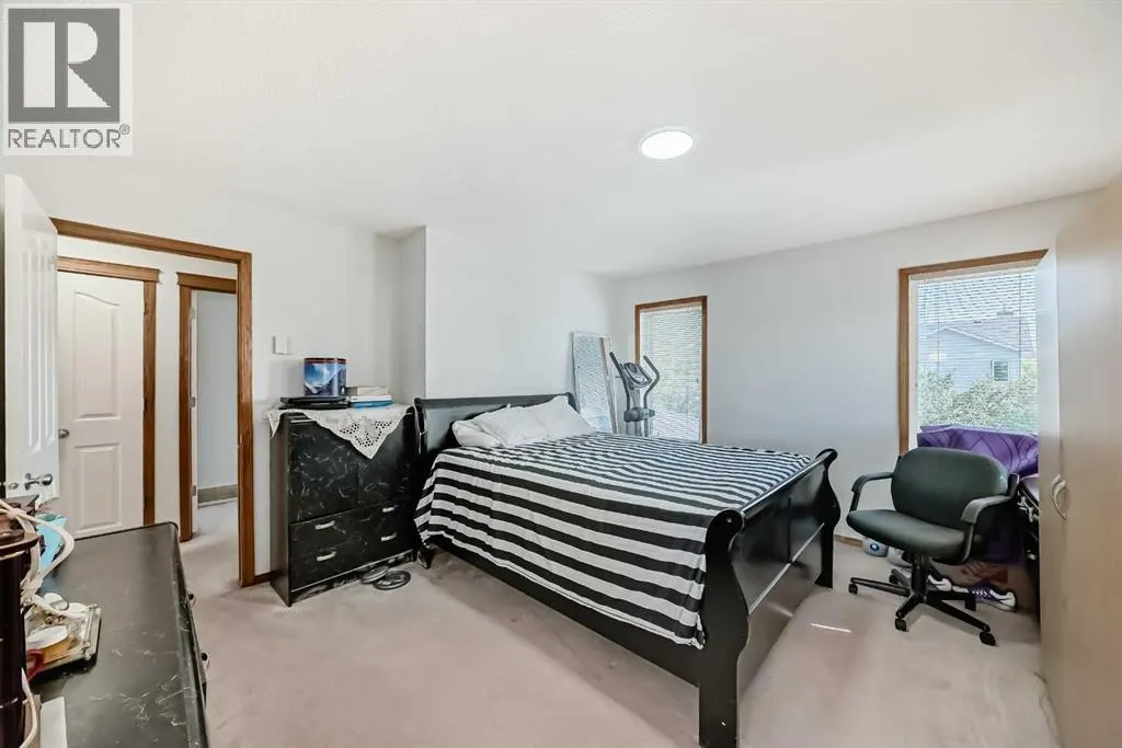 407 Citadel Meadow Bay NW