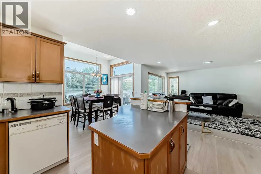407 Citadel Meadow Bay NW