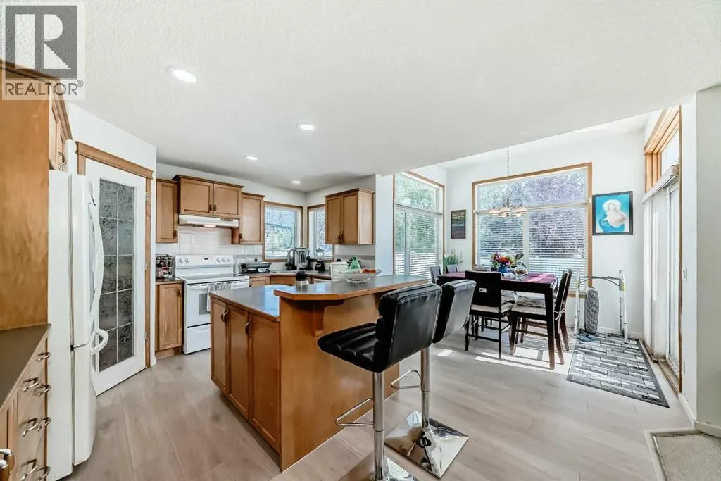 407 Citadel Meadow Bay NW