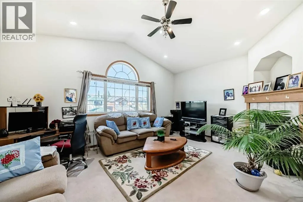 407 Citadel Meadow Bay NW