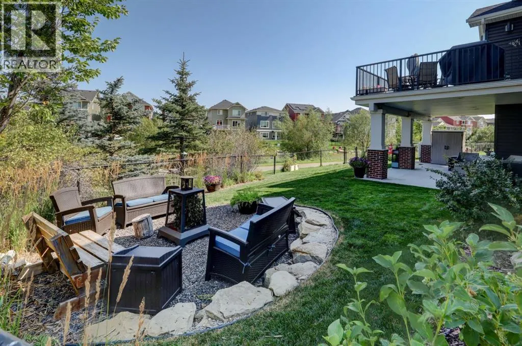 198 Bayview Circle SW