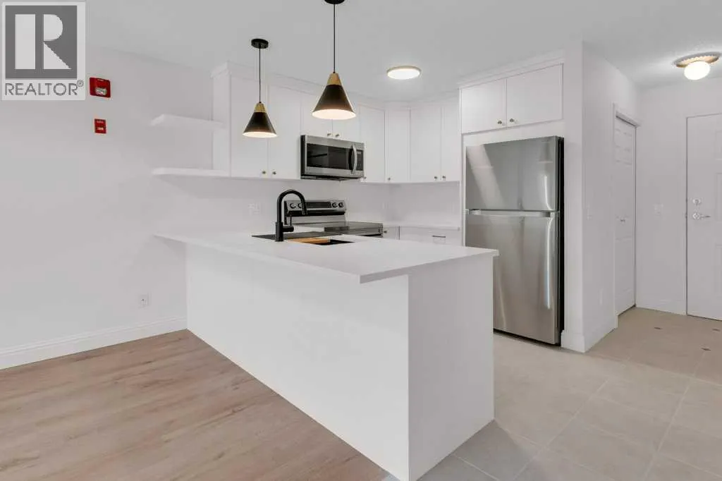 140, 30 Richard Court SW