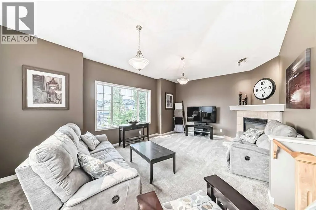 343 OAKMERE Way