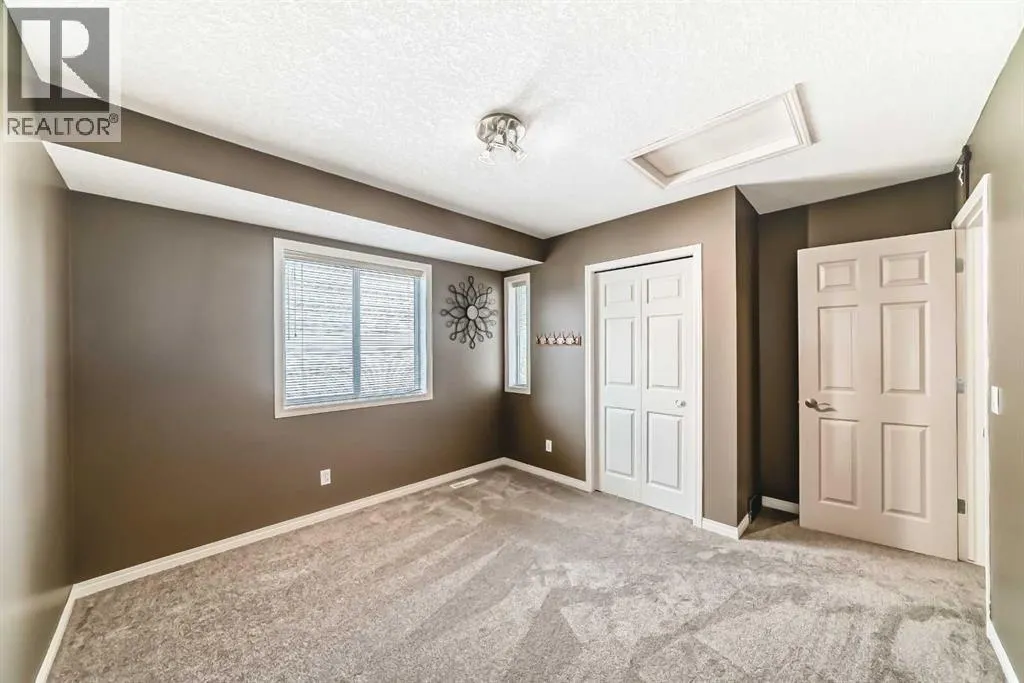 343 OAKMERE Way