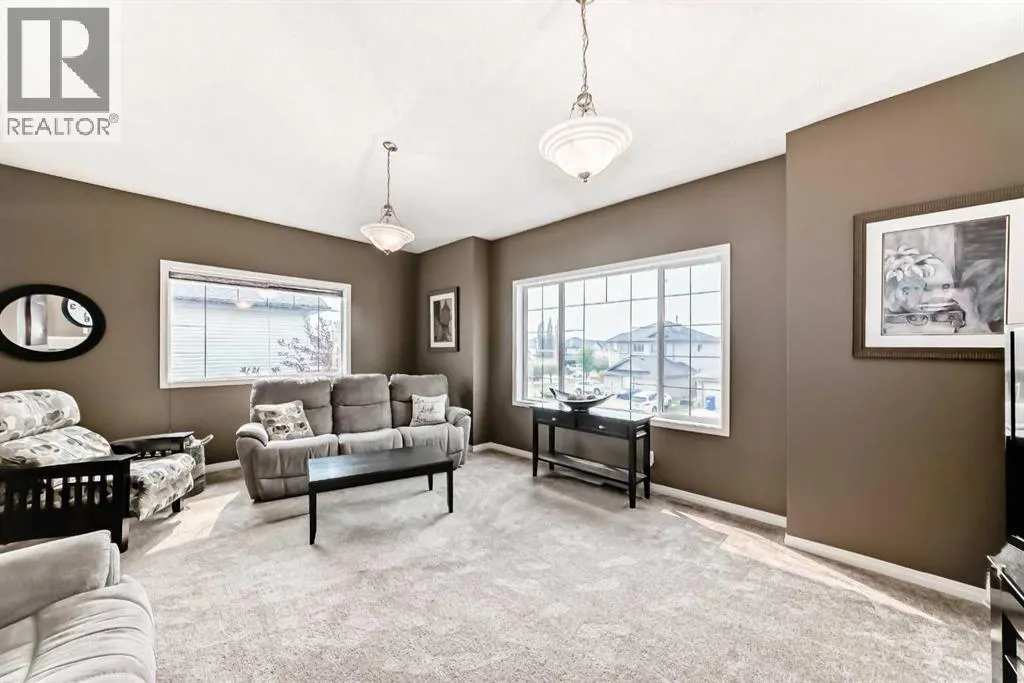 343 OAKMERE Way