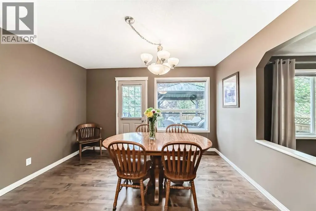343 OAKMERE Way
