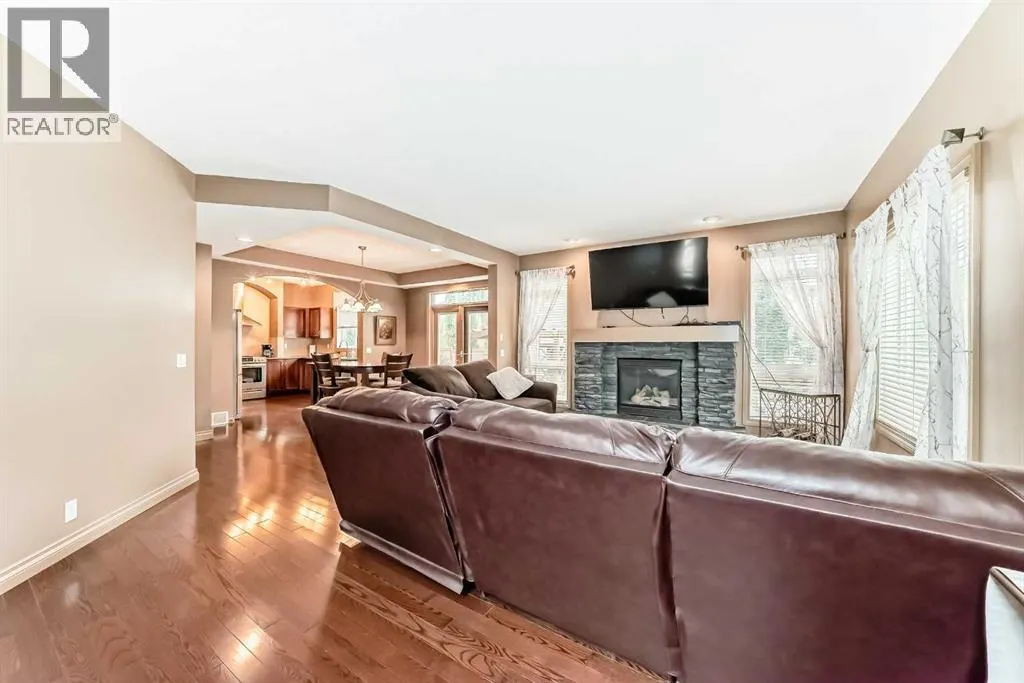 102 WEST CREEK Mews