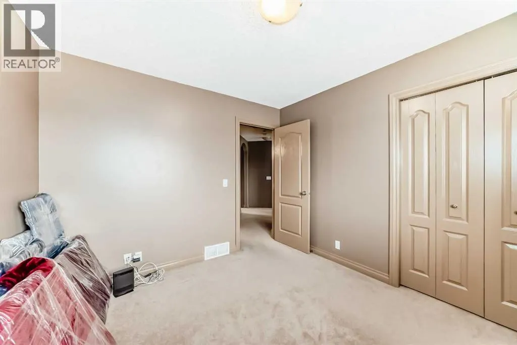102 WEST CREEK Mews
