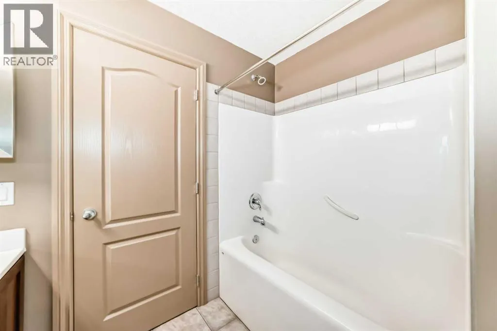 102 WEST CREEK Mews