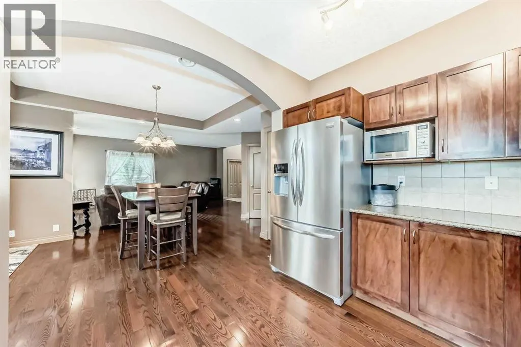 102 WEST CREEK Mews