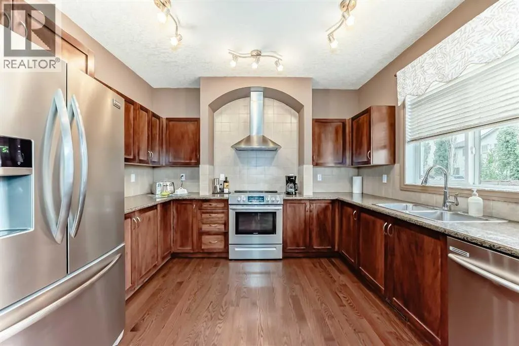 102 WEST CREEK Mews